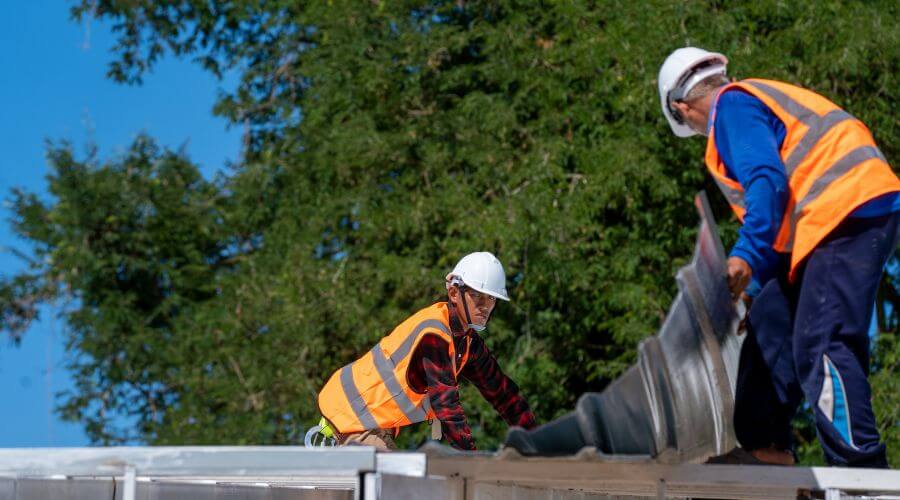 Professional new roof installation services in Reasnor, IA